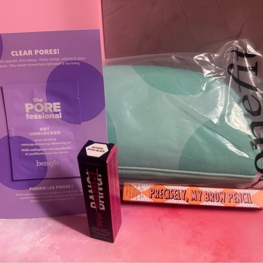 Benefit Mint Cosmetic sealed bag W/ Precisely My Brow Pencil, 1oz BadGal mascara
